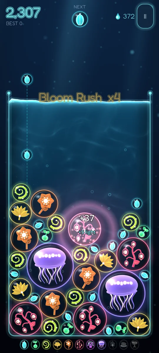 LuminaDrop gameplay: glowing plant pods merging in a glass tank of dark water